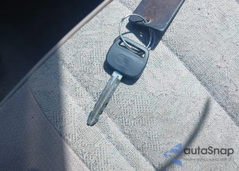 2000 Toyota Tacoma z USA, uszkodzony, nr VIN 4TAWM72N7YZ683933